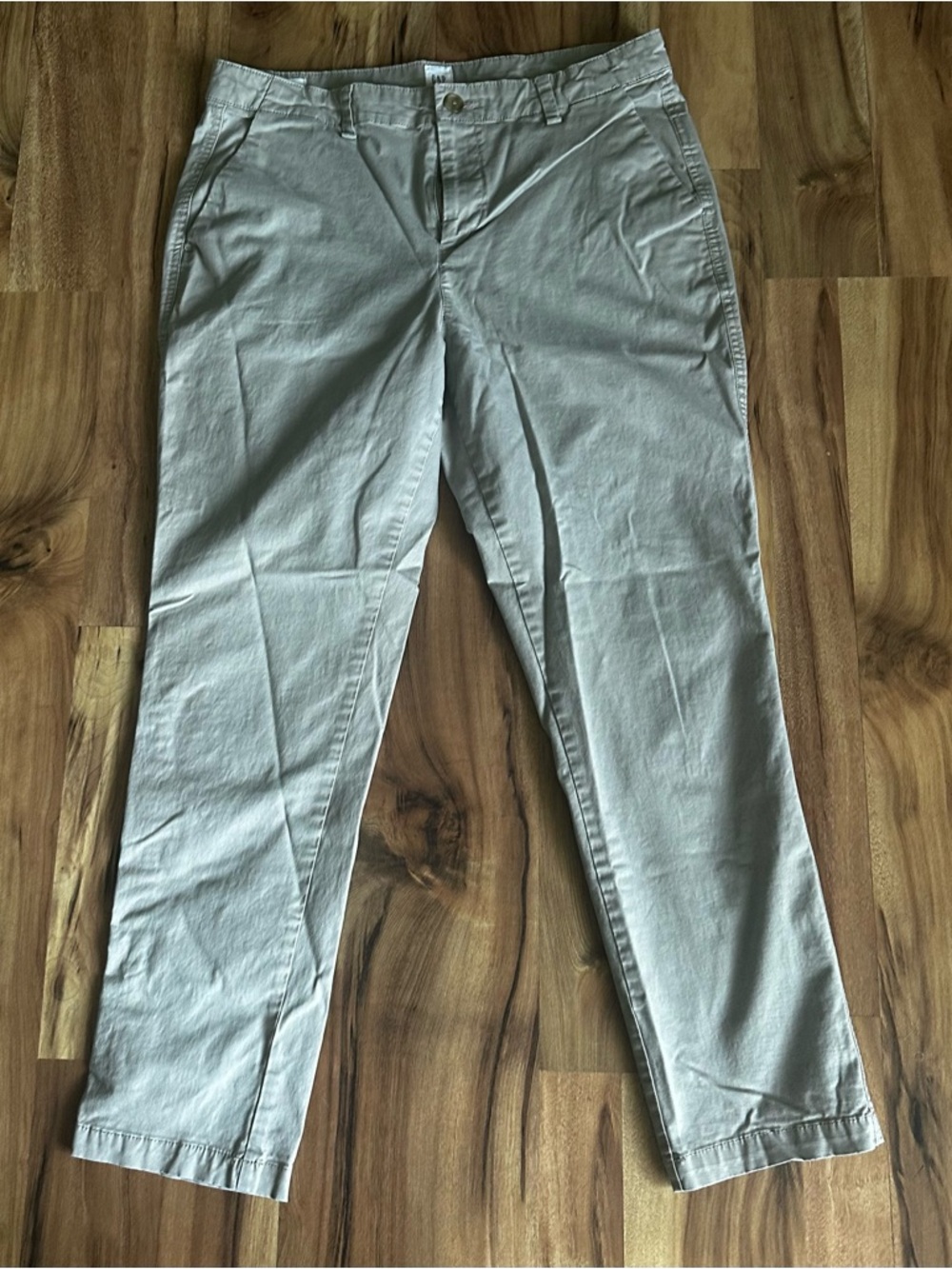 GAP Women's Light Gray Chino Pants